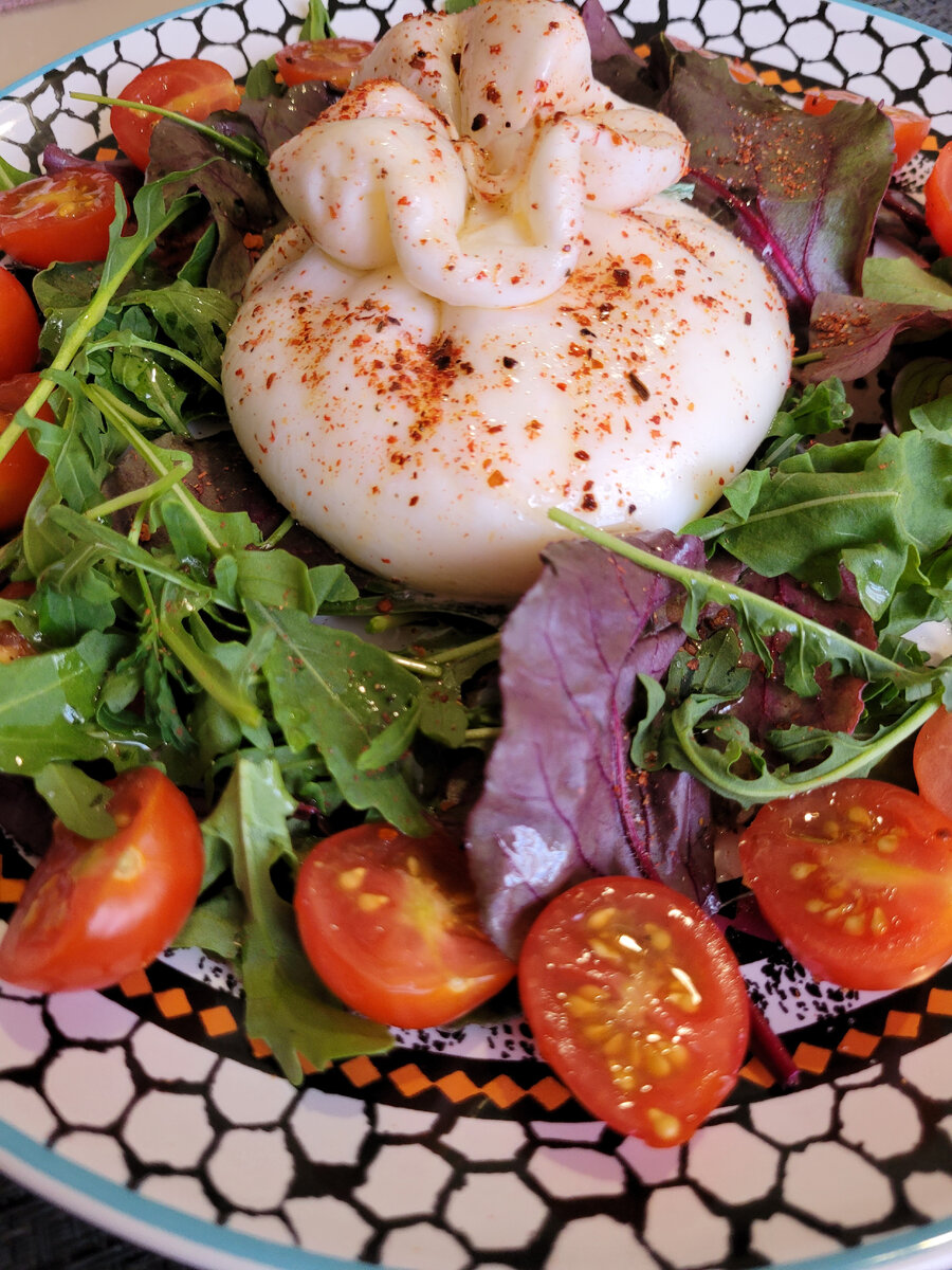 Фото автора.Сыр Буррата-подача блюда!.