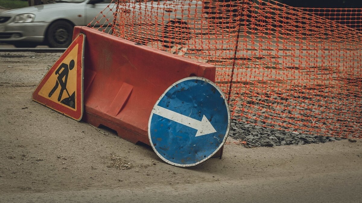 В Тюмени перекрыли проезд по улице Эрвье до ноября | nashgorod.ru | Дзен