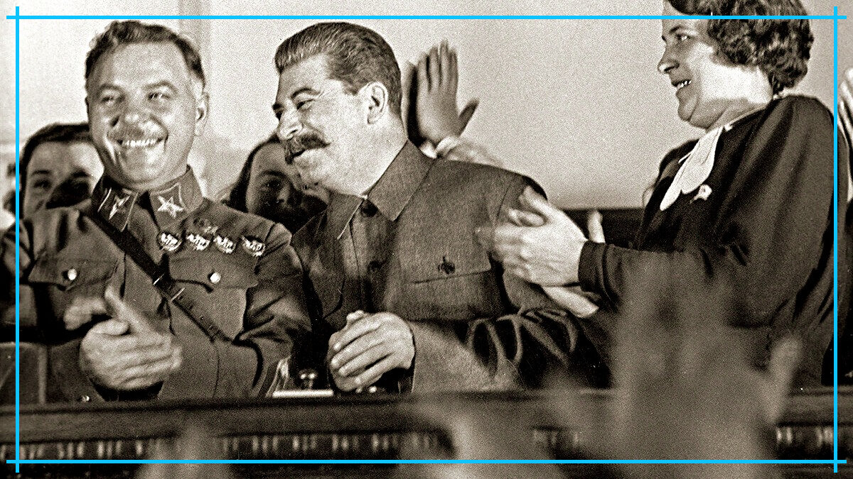 К. Ворошилов и И. Сталин. Яндекс картинки