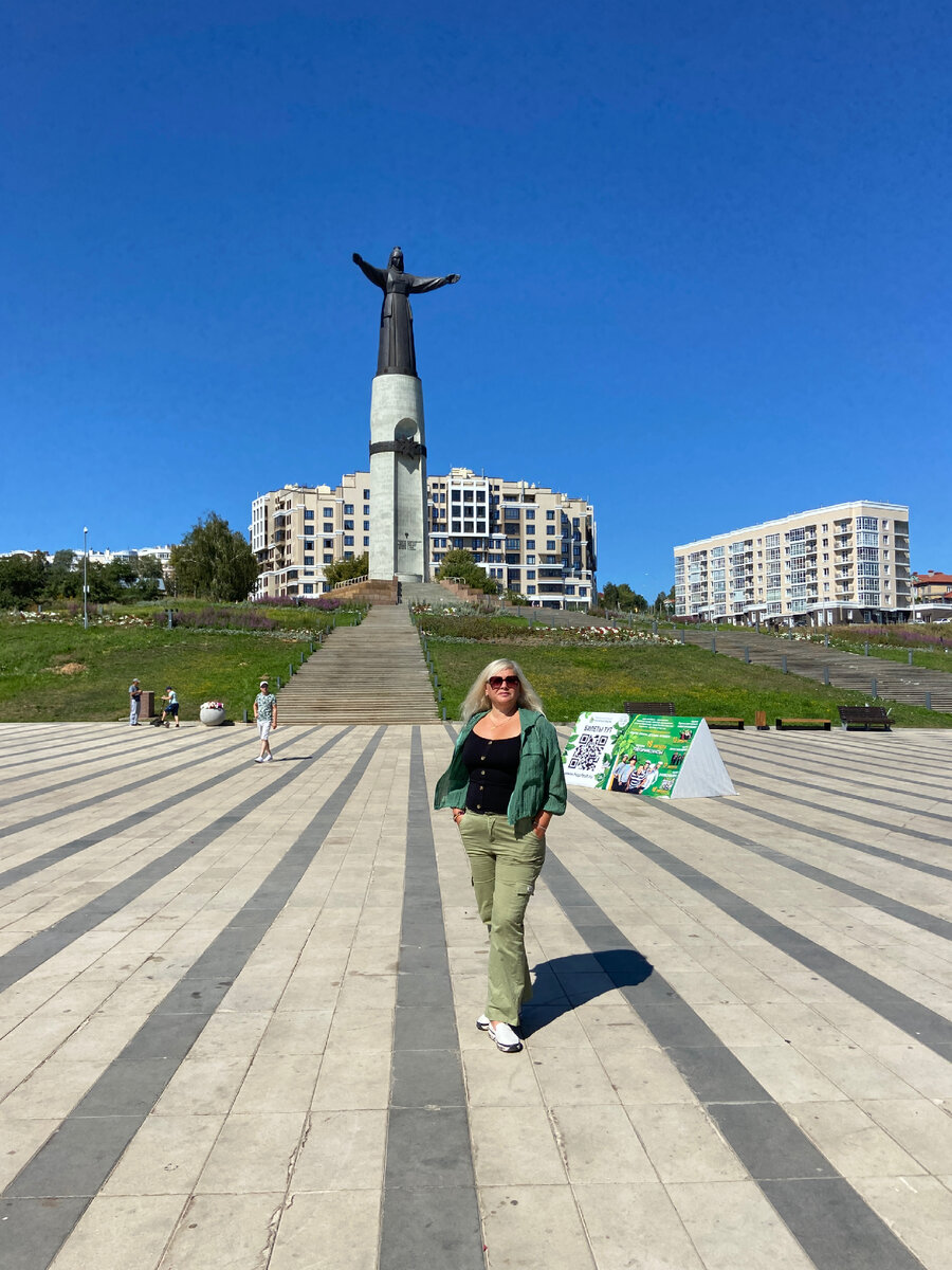 Монумент «Мать-покровительница», Чебоксары 