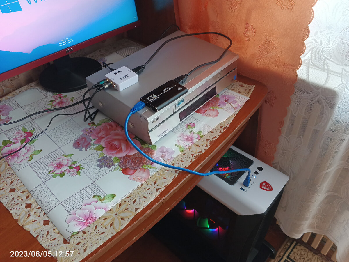 Видеомагнитофон LG L346