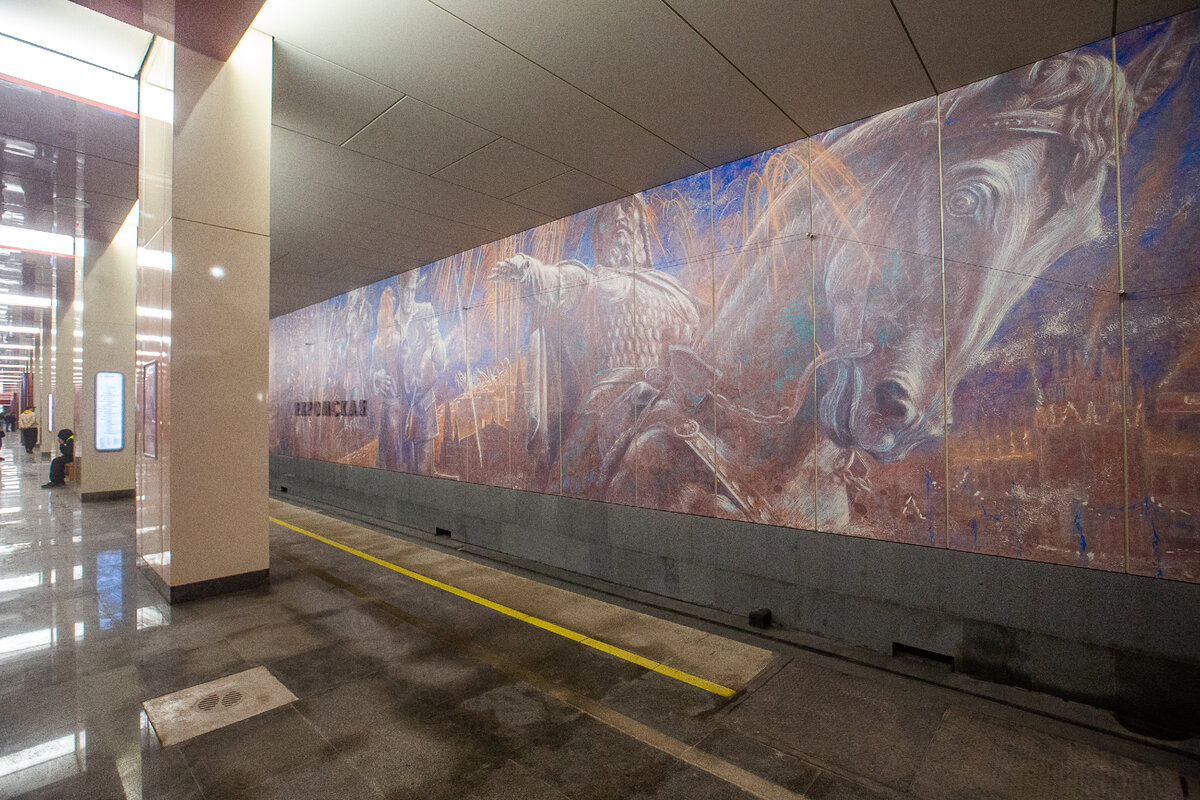 Новая станция московского метро "Яхромская". Москва. Фото автора статьи (листайте галерею, ещё 3 фото)