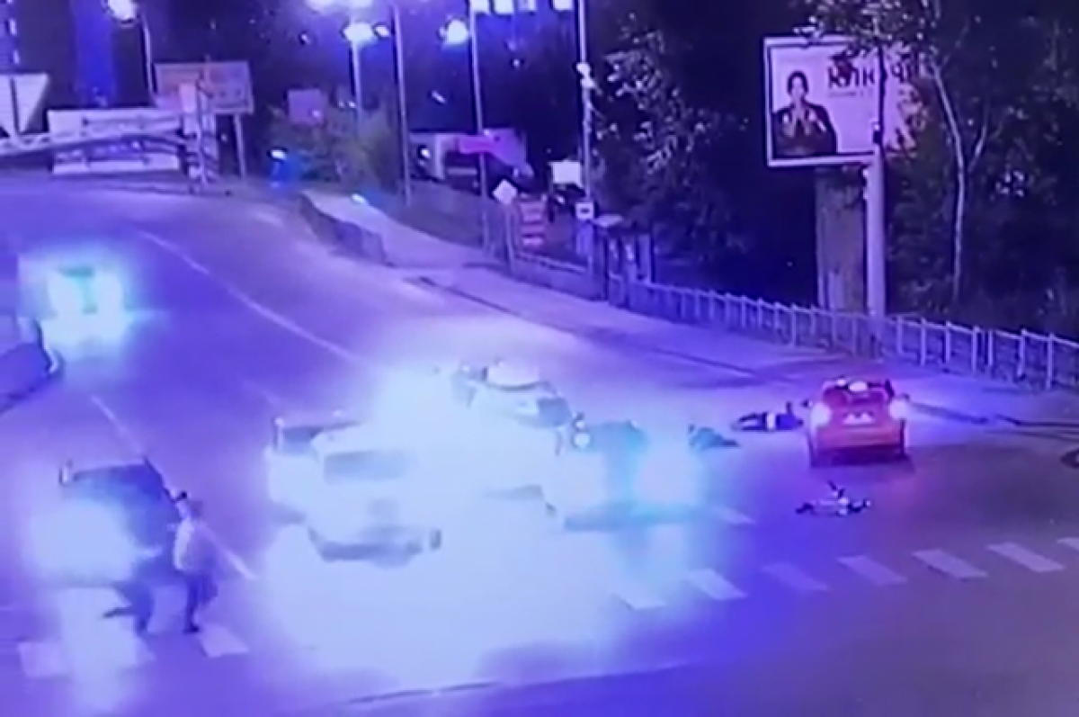    Автомобиль сбил двух детей на электросамокате в Екатеринбурге