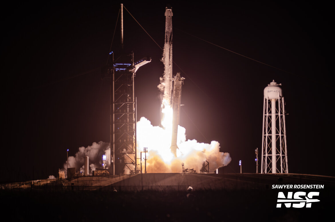 Космические запуски 2024 в мире. Ракета наса. Вторая ступень falcon 9. Sls ракета. Космические запуски 2024 в мире.