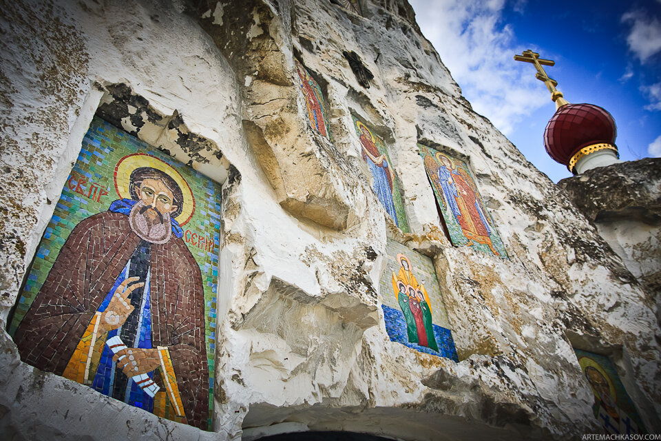 Спасский Костомаровский пещерный женский монастырь