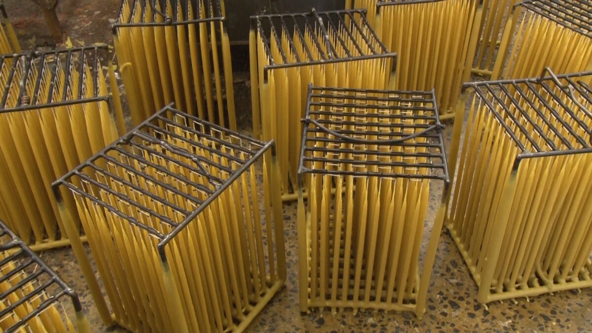 Кассеты со свечами на сушке