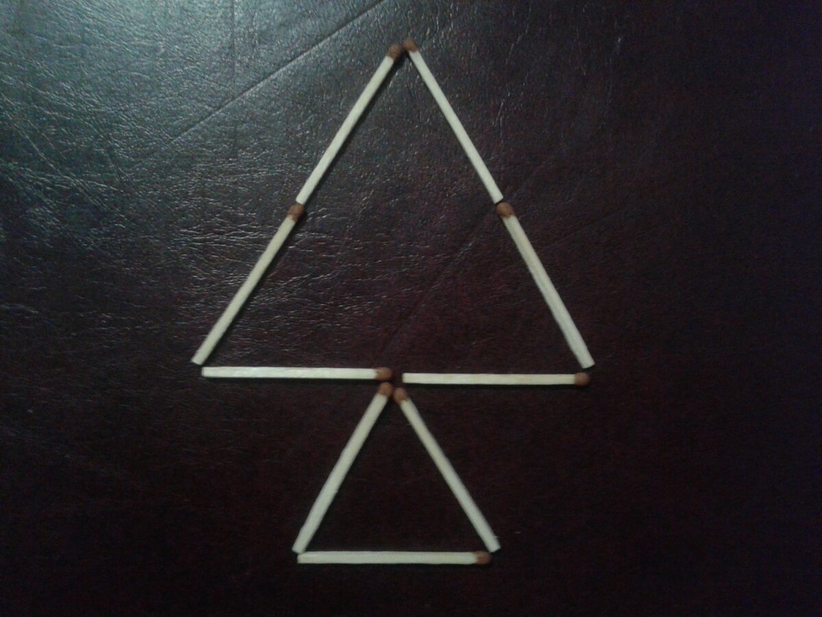 Четыре равнобедренных треугольника из 6 спичек