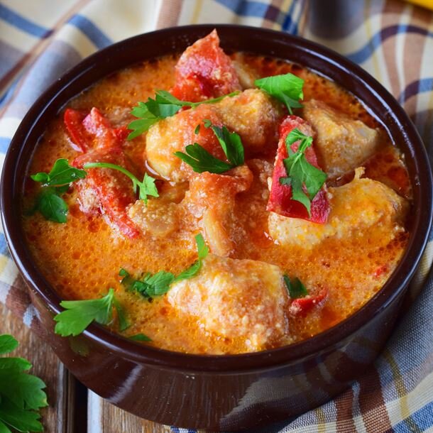 Соус с мясом и картошкой. Очень просто и сытно!