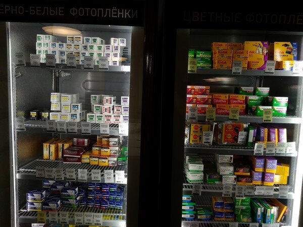 2 холодильника полных новеньких свеженьких пленочек