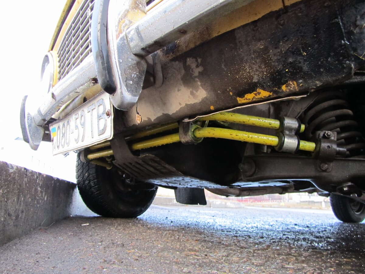 авто крепления стабилизатора поперечной устойчивости. можно ли ездить без стабилизаторов устойчивости. можно ли ездить без стабилизаторов устойчивости. стабилизатор оторвало от стойки. стойка стабилизатора передняя volvo 940 размер.