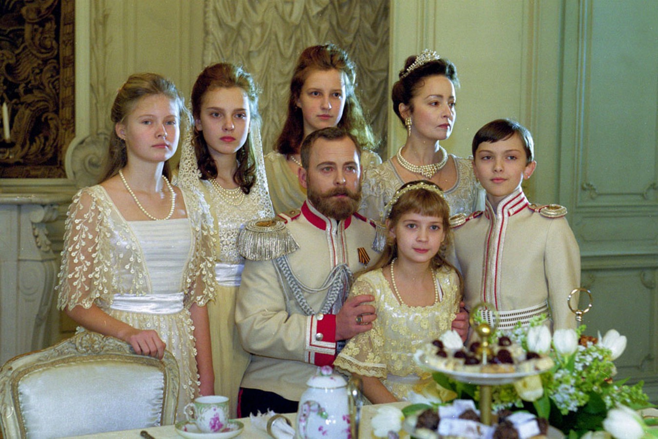 Романовы. Русский Ковчег (2002) (Russian Ark). Ковчег фильм 2002. Русский Ковчег