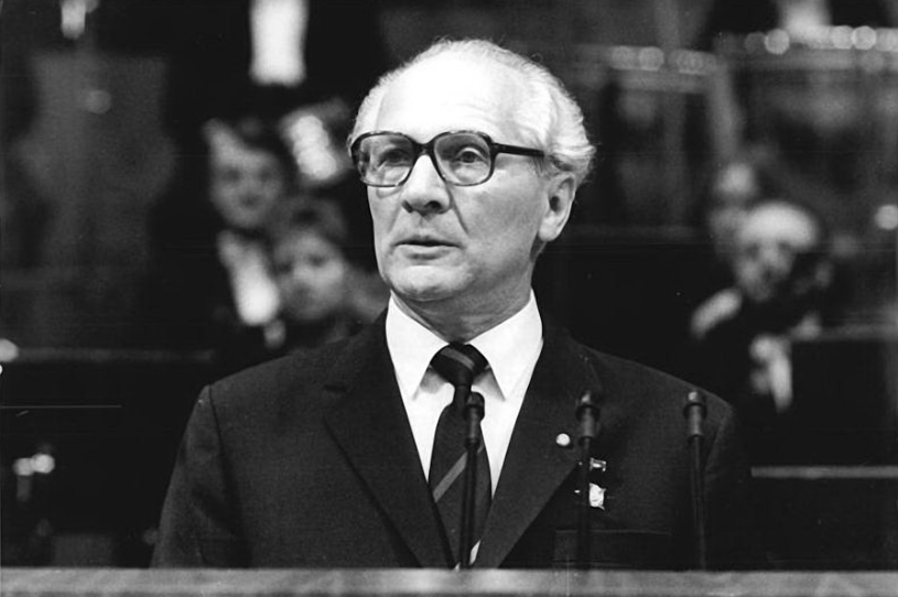 Э. Хоннекер