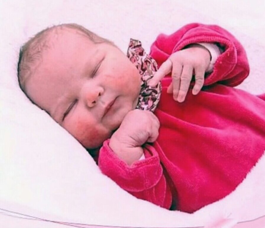 шатунов эстелла. дочь шатунова эстелла. шатунов эстелла. канал эстеллы шатуновой. эстелла юрьевна шатунова.