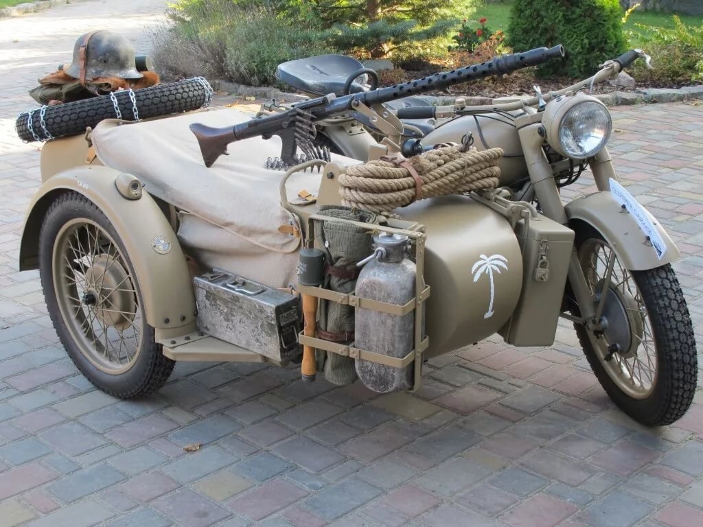 Мотоцикл BMW r75 с коляской