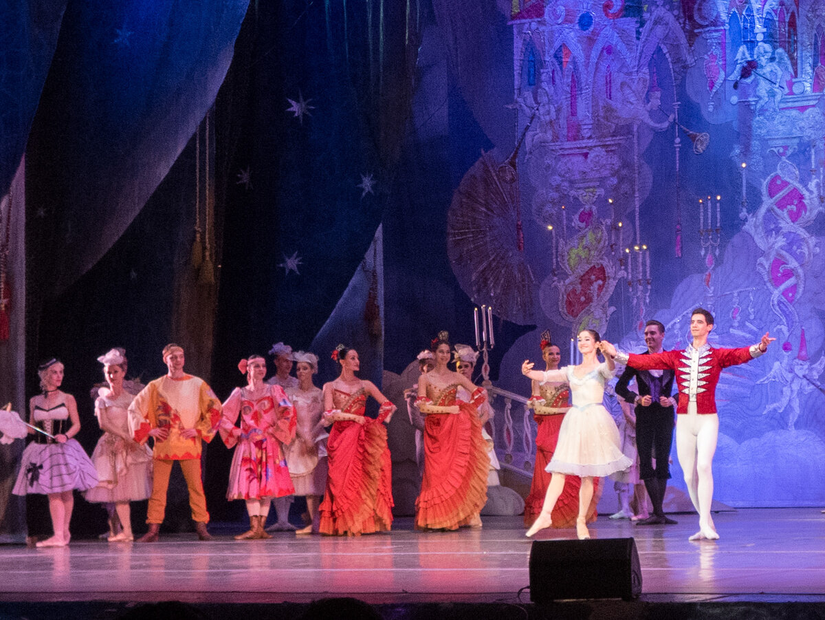 Балет "Щелкунчик" в Театре оперы и балета им. Глинки г. Челябинск.