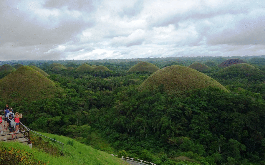 Шоколадные холмы