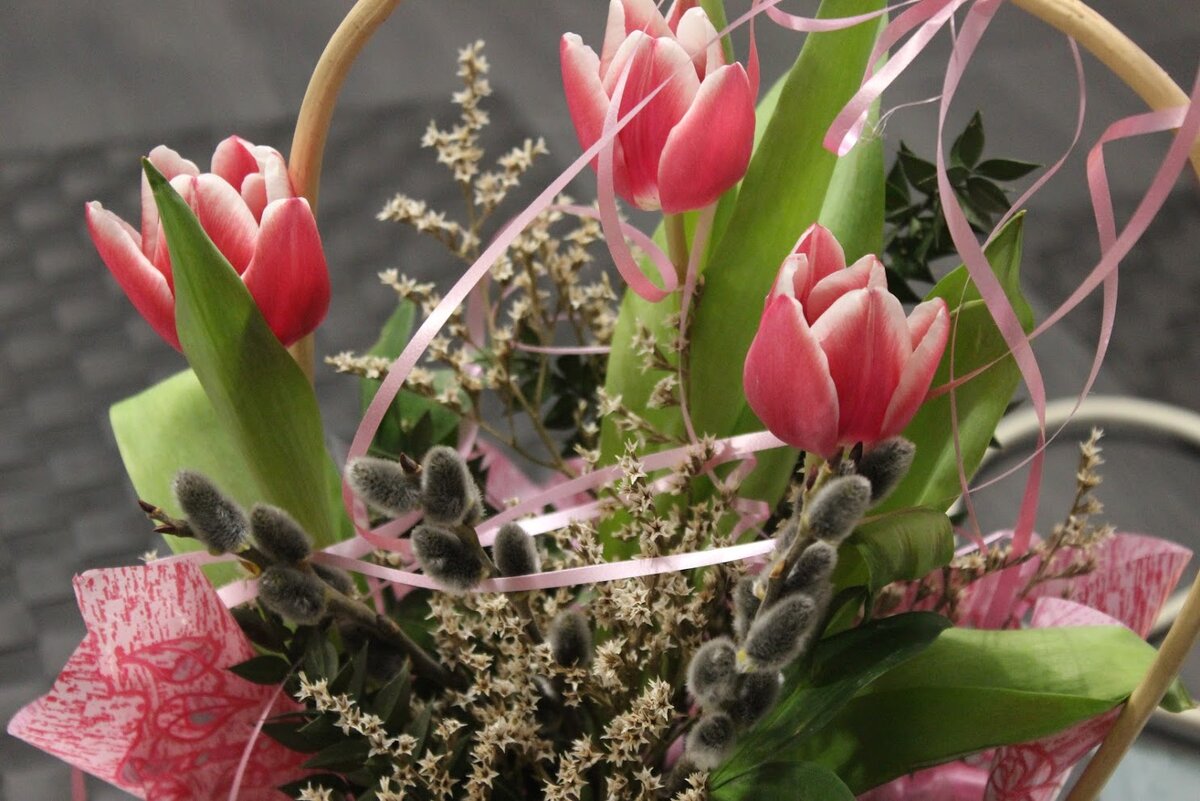 Праздничный букет от моего супруга. Его выбор :)