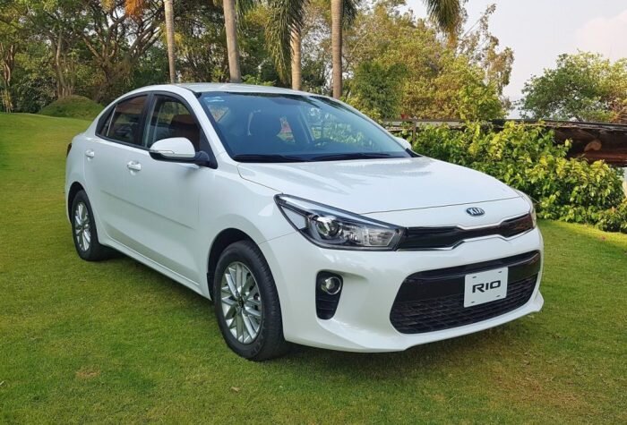 2. Hyundai Solaris и Kia Rio
 Братья по концерну и по совместительству – одни из самых продаваемых автомобилей на отечественном авторынке. После рестайлингов в 2014 и 2015 годах был заменен старый 4-х диапазонный автомат на 6-стидиапазонный собственной разработки компании. Его же продолжили ставить и после смены поколений машин в 2017 году. На удивление новая коробка оказалась довольно надежной. К тому же в связке с обоими возможными двигателями, она обеспечивает автомобилю неплохую динамику. 
