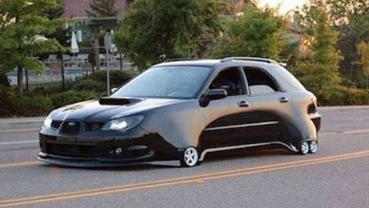 Кузов, обтянутый пленкой.