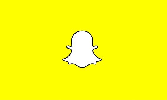 https://cdn.pixabay.com/photo/2016/04/28/23/55/snapchat-1360003__340.jpg