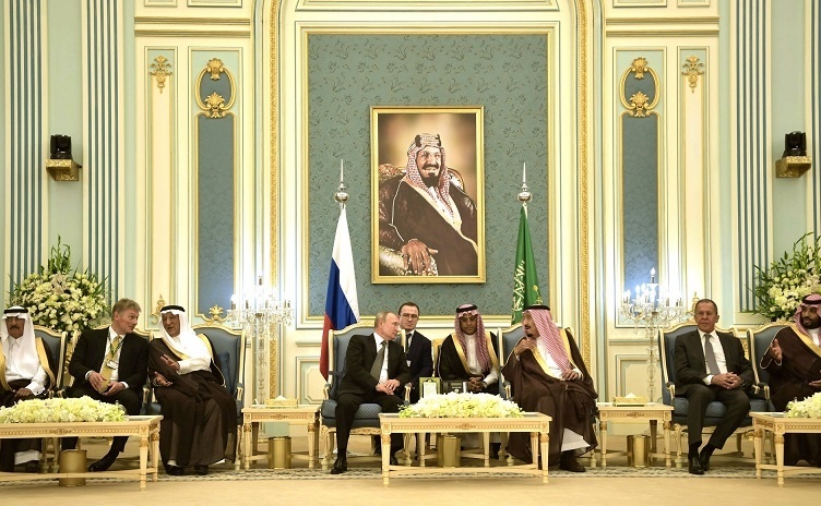 Встреча Владимира Путина с королем Саудовской Аравии. Фото пресс-службы президента России.