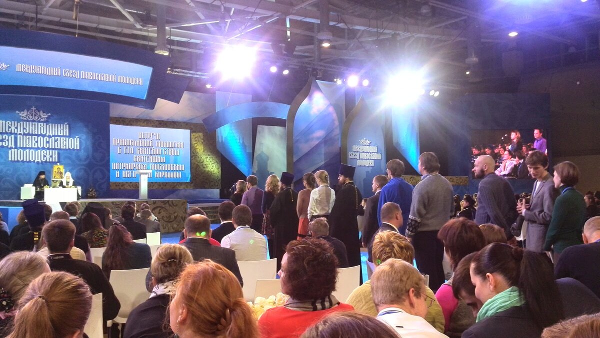 Первые 2-3 человека - "нужные", остальные случайно затесались наивные...