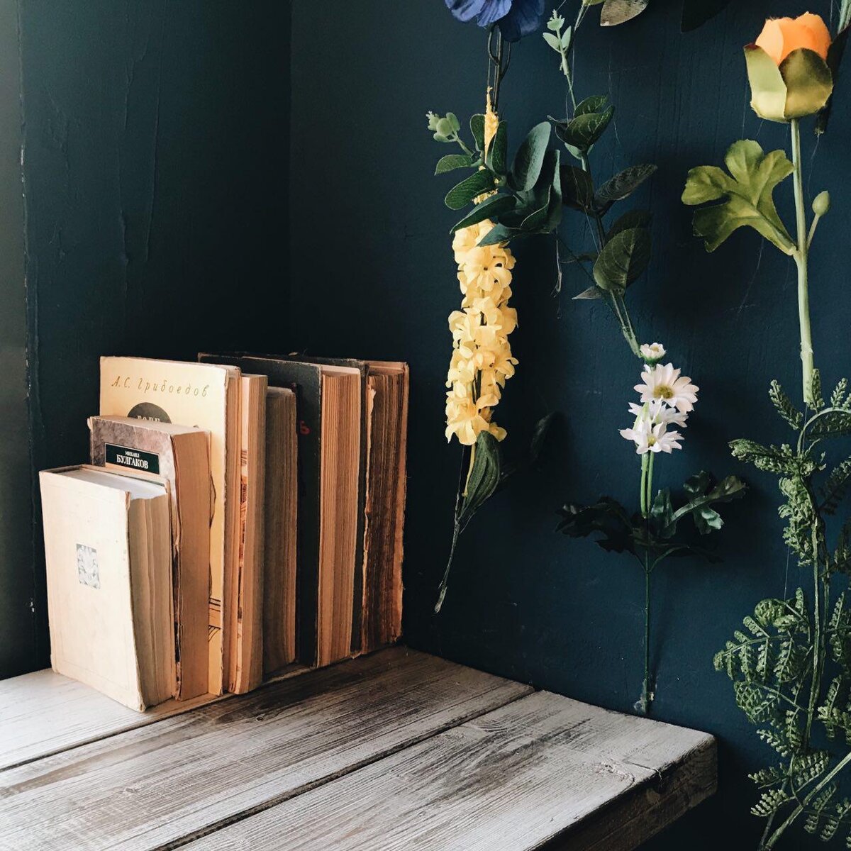 Не сдаемся, пишем. Фото @chercheroly