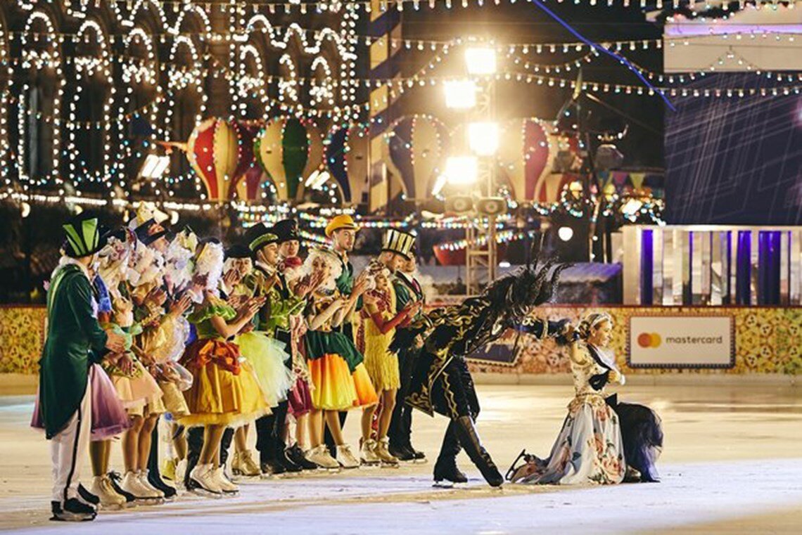 гум каток 2021-2022. красная площадь. московский парк зарядье. парк горького москва площадь салют. москва новый год 2014.