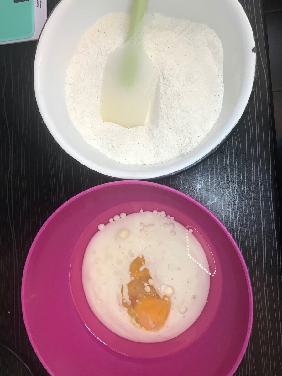 Жидкие ингредиенты  необходимо очень хорошо смешать. И они должны быть комнатной температуры.