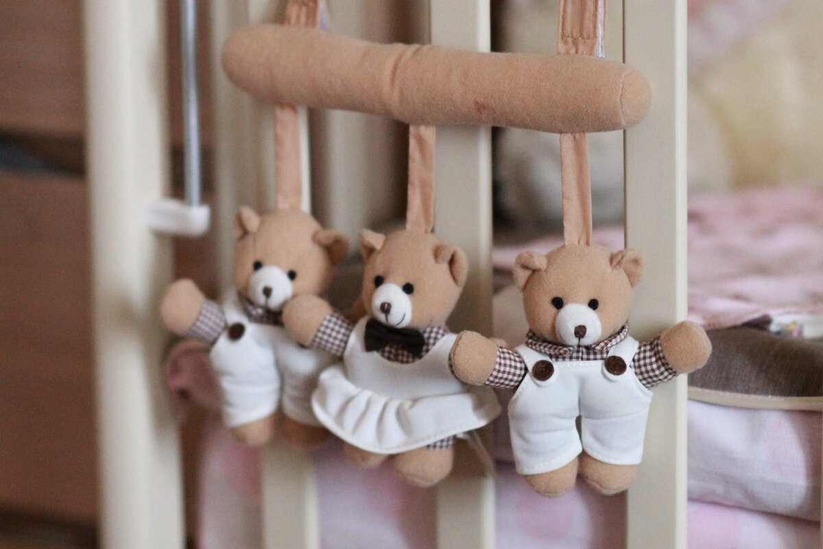 Милые игрушки, которые ждали дома новорожденную хозяйку