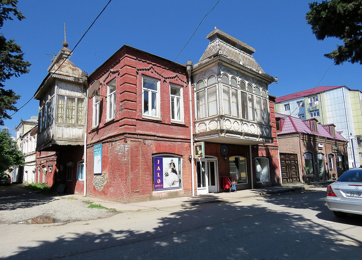 Куба, но не карибская, а каспийская. Старинный городок с самым русским в  Азербайджане обликом. | Субъективный путеводитель | Дзен