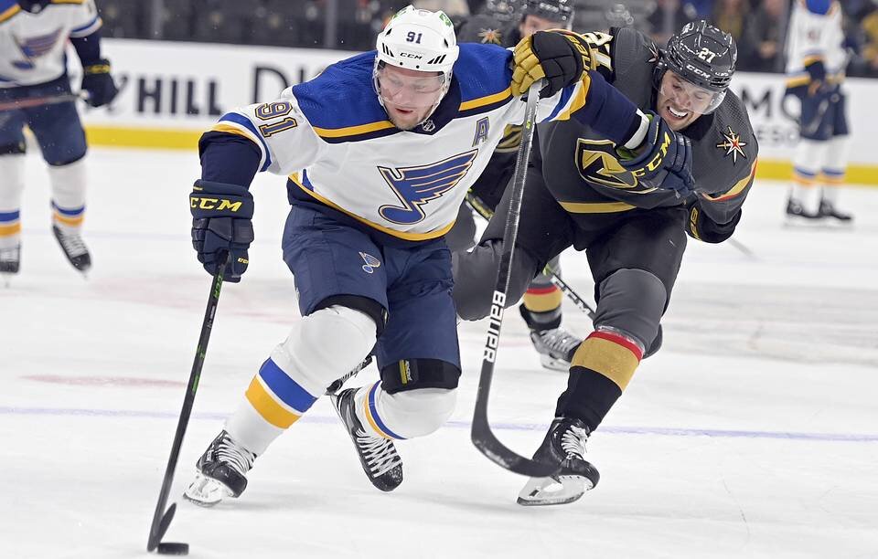 Владимир Тарасенко  -один из лидеров "Сент-Луиса".   фото: картинки  яндекса.