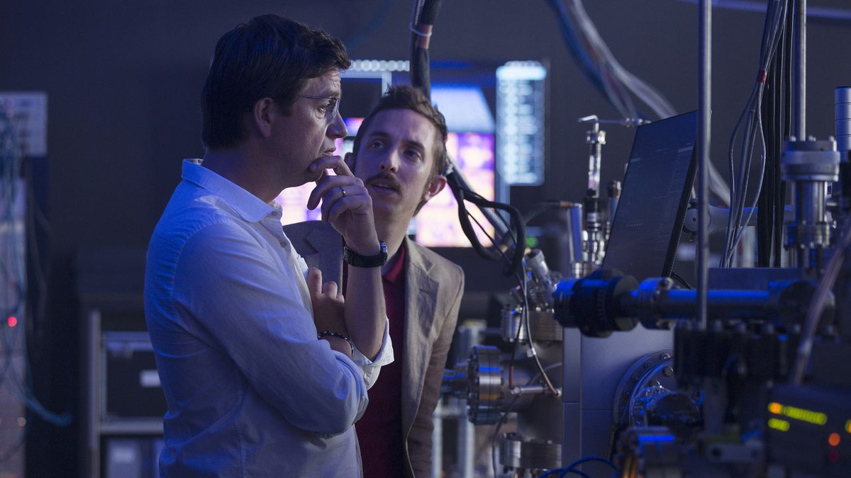 Кадр из фильма Terug Naar Morgen. Режиссер: Лукас Боссайт. Оператор: Стийн Ван дер Векен. Производство: Caviar Content, Pupkin Film