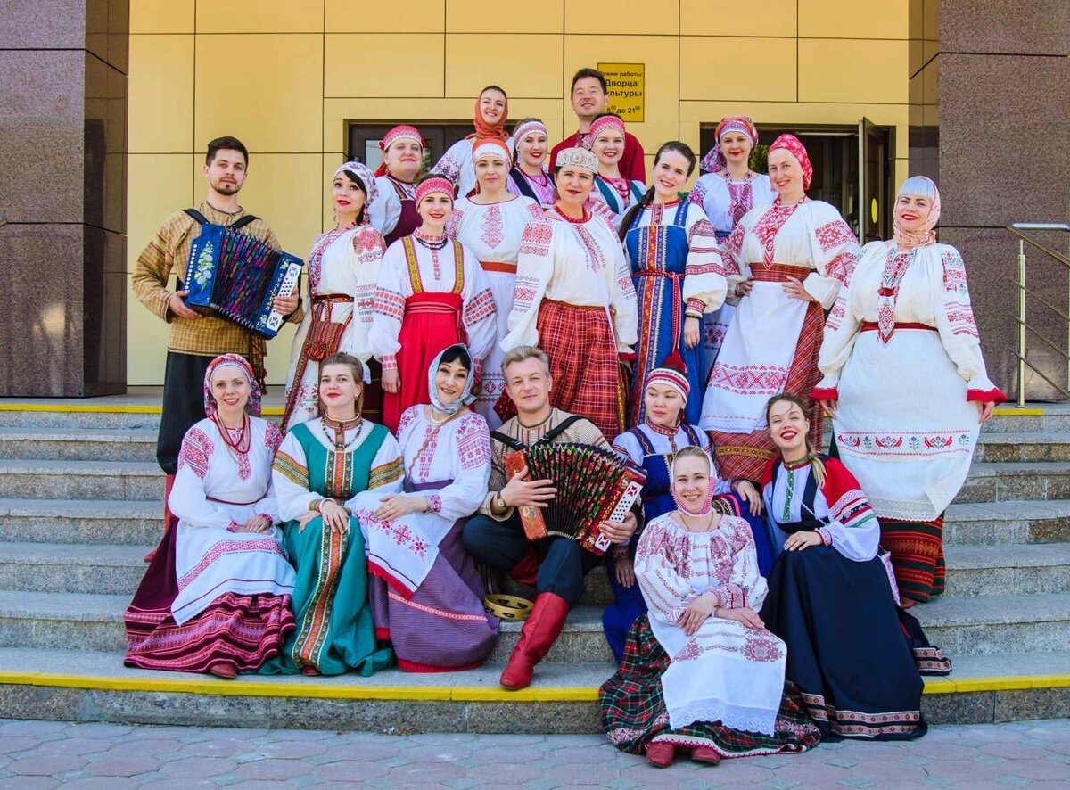 Фольклорный этнографический ансамбль "Росстань" Руководитель Дёмина Л. В. 