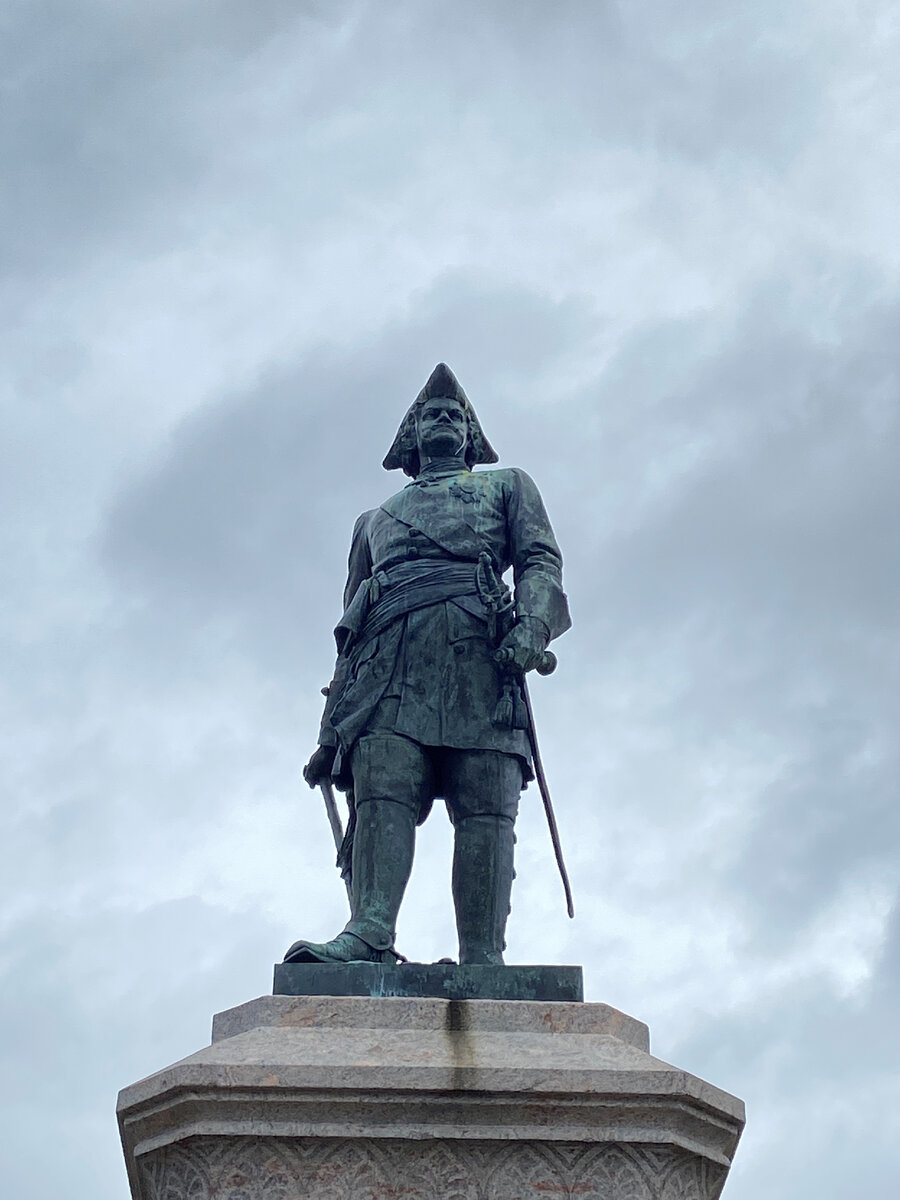 Памятник Петру I в Архангельске | Личное фото