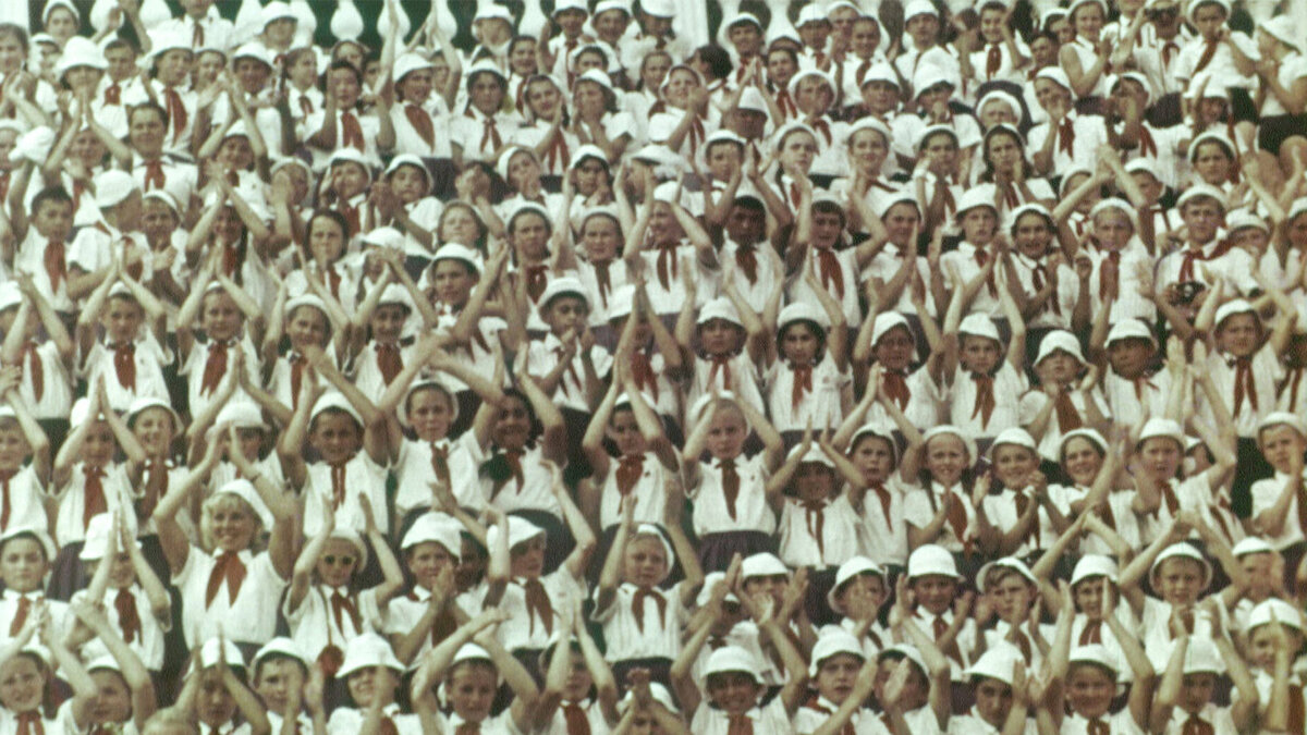    Кадр из фильма «Красная Африка»