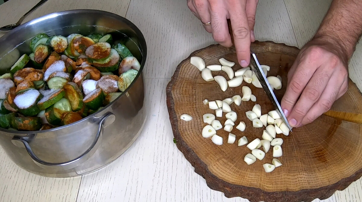 Огурцы по-польски. Самые вкусные остро-сладкие огурчики | Готовь и  путешествуй вместе с нами | Дзен