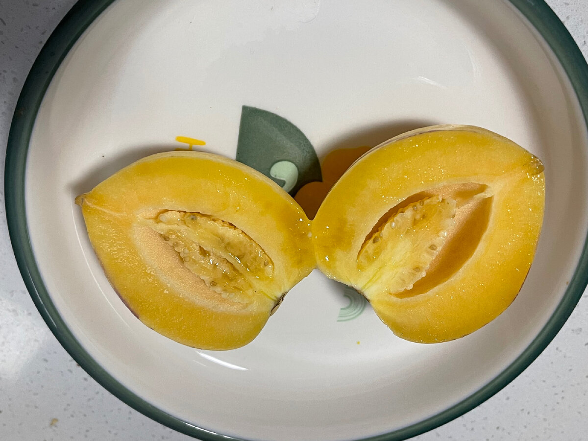 То ли дыня, то ли груша, то ли овощ, то ли фрукт: пробую заморское нечто вКитае