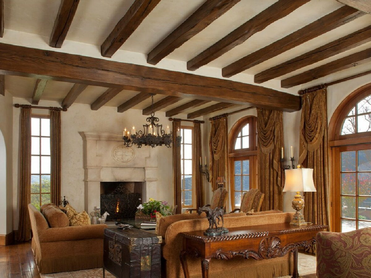 Балки из натурального дерева