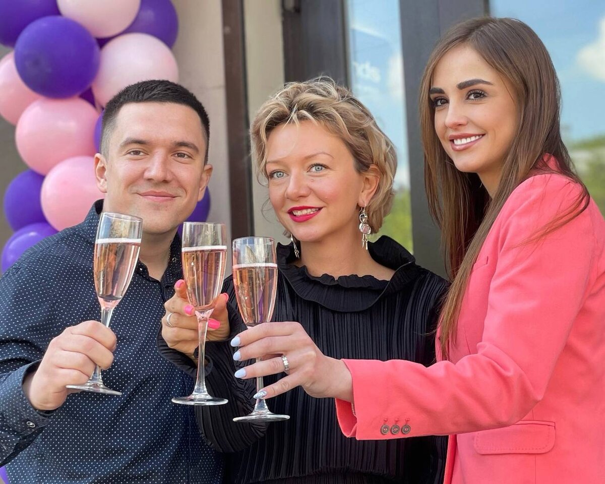 На открытии нового салона 4hands в Москве