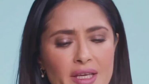 Телеканал "78" | 56-летняя Сальма Хайек рассказала, как ей удается ...