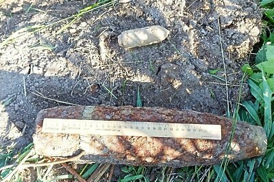    Боеприпасы времен ВОВ, найденные в Рузском округе © Пресс-служба ГКУ МО «Мособлпожспас»
