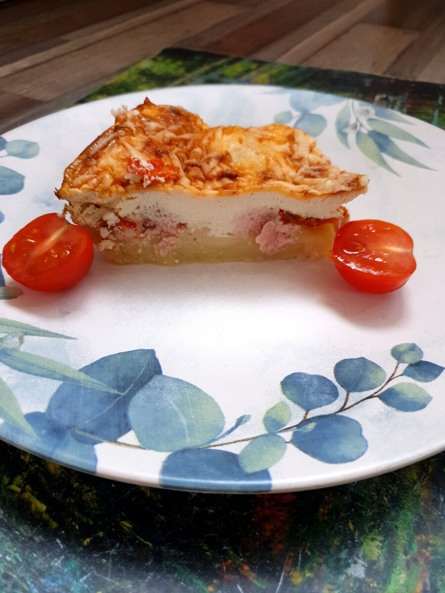 Я очень люблю тунца в любом виде - свежезапеченного, консервированного, карпаччо... и сегодня предлагаю вам рецепт очень нежной запеканки из свежего филе тунца🧡