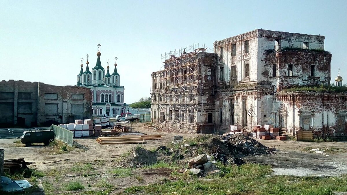 Фото автора. Территория монастыря 