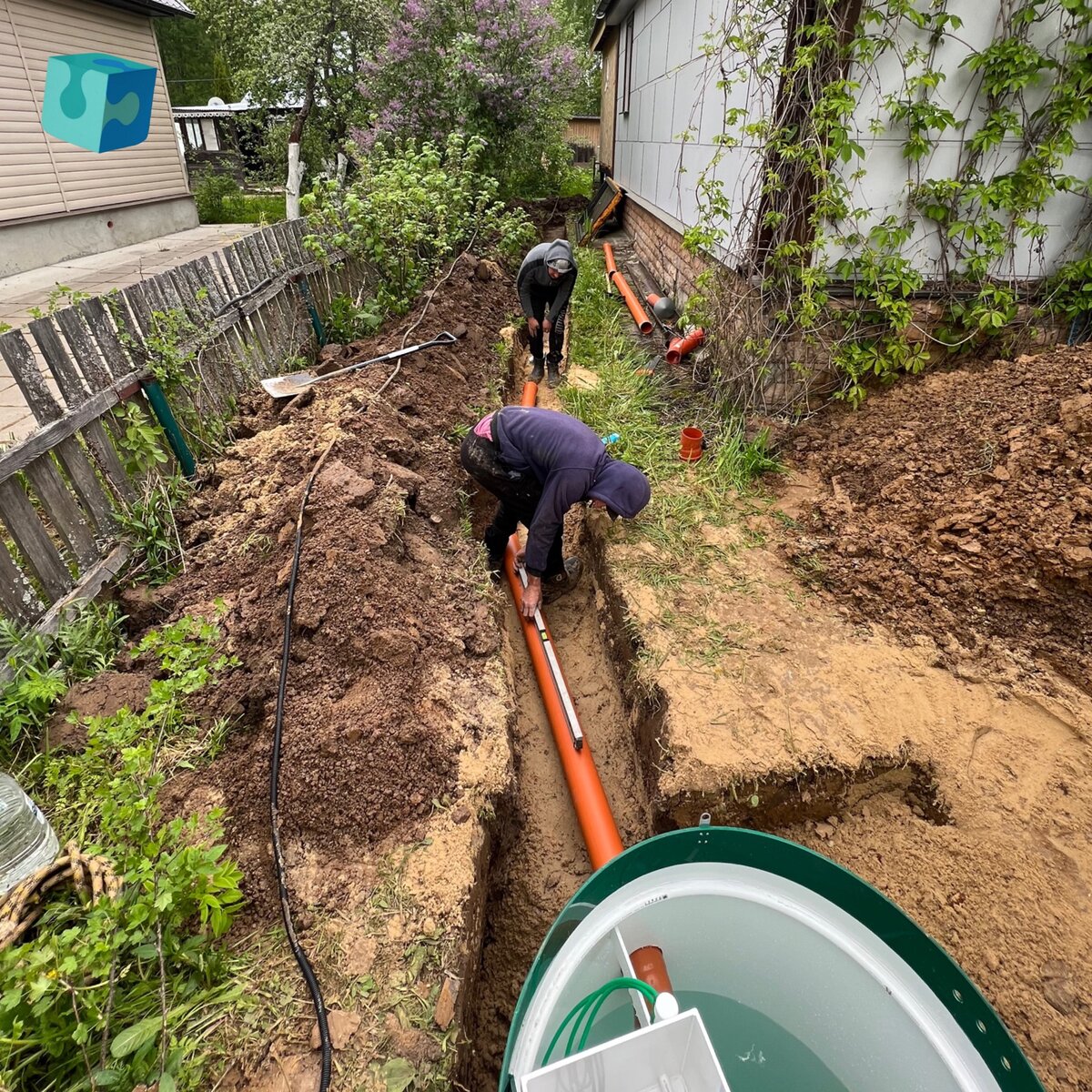 Процесс выполнения монтажа септика Малахит AIR 3 ПР