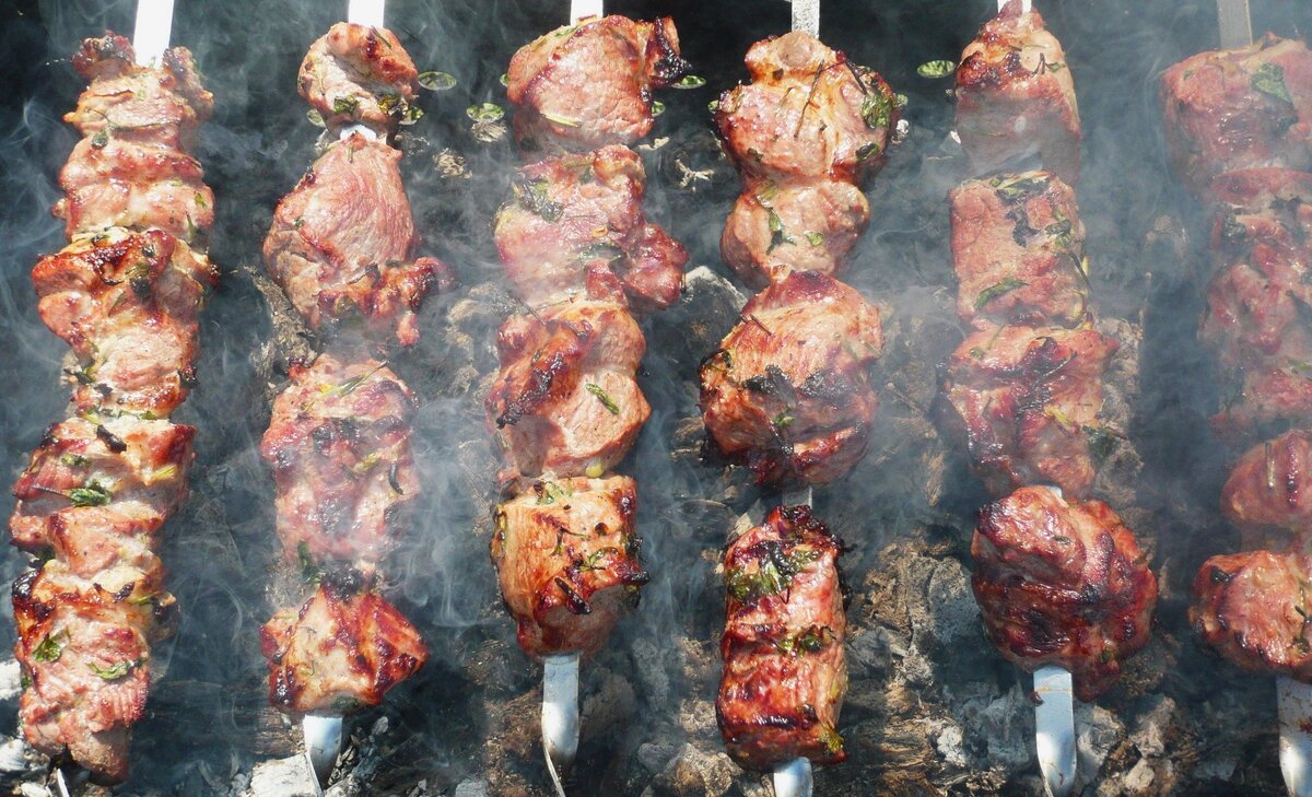 Вкусный и сочный шашлык - это просто!