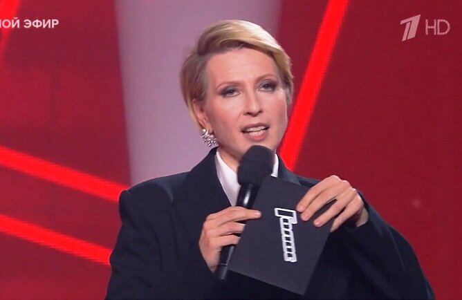 "Конверт мне уже принесли, ну ладно...."