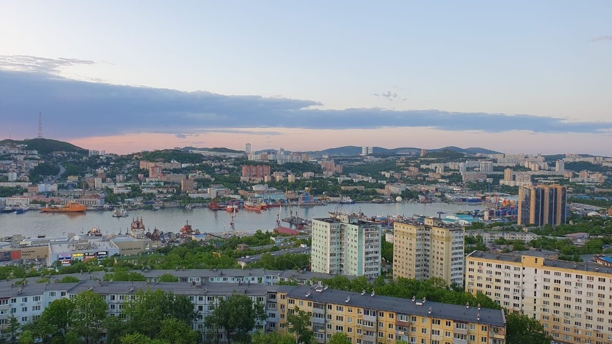     До пяти миллионов туристов в год готов принимать Владивосток — такую цифру озвучил на встрече с журналистами глава города Константин Шестаков.