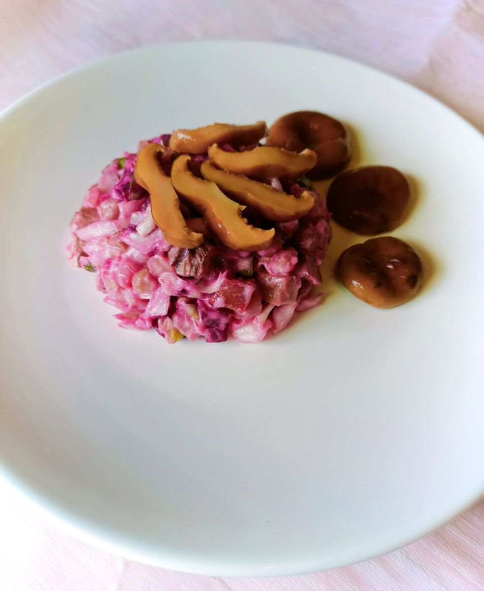 Винегрет по старинному рецепту с маринованными рыжиками 