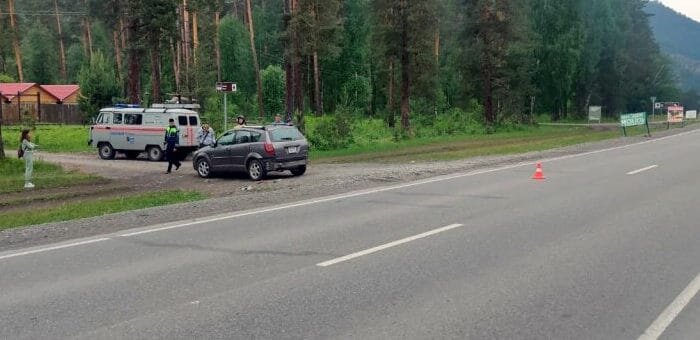 Водитель ф управляя автомашиной совершил столкновение с автомашиной управляемой водителем ш